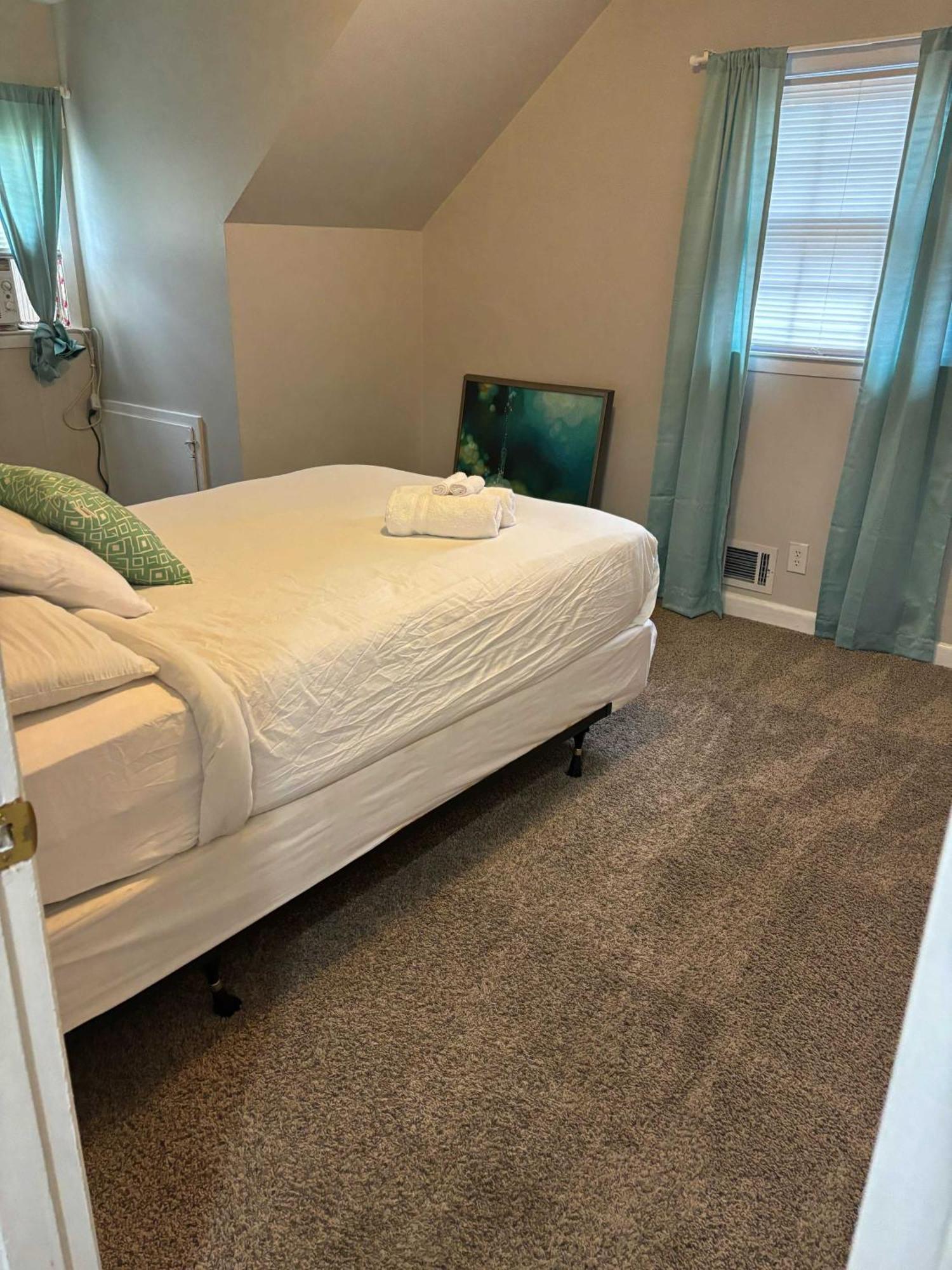 Comfy In Columbia Villa Екстериор снимка