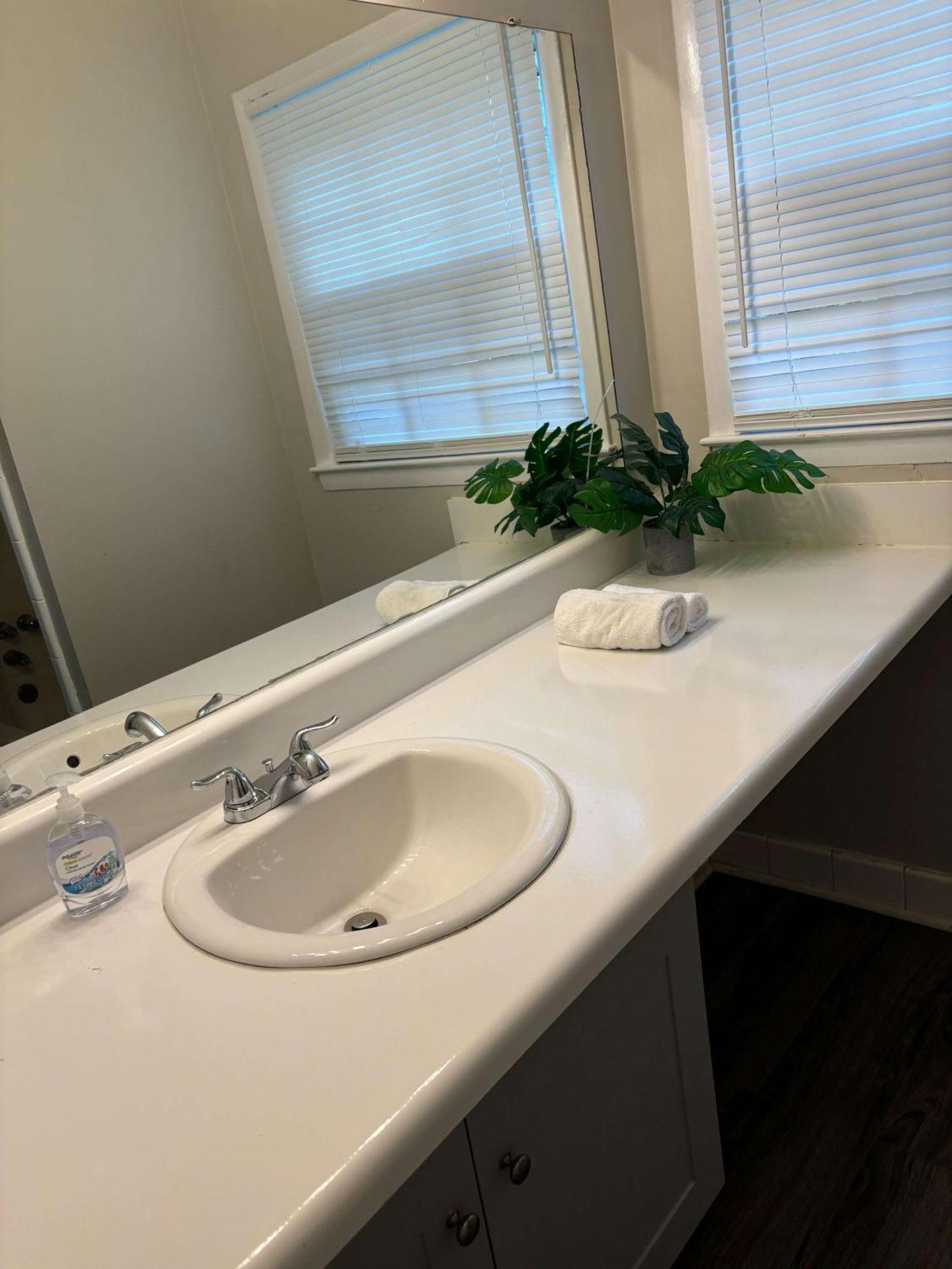 Comfy In Columbia Villa Екстериор снимка